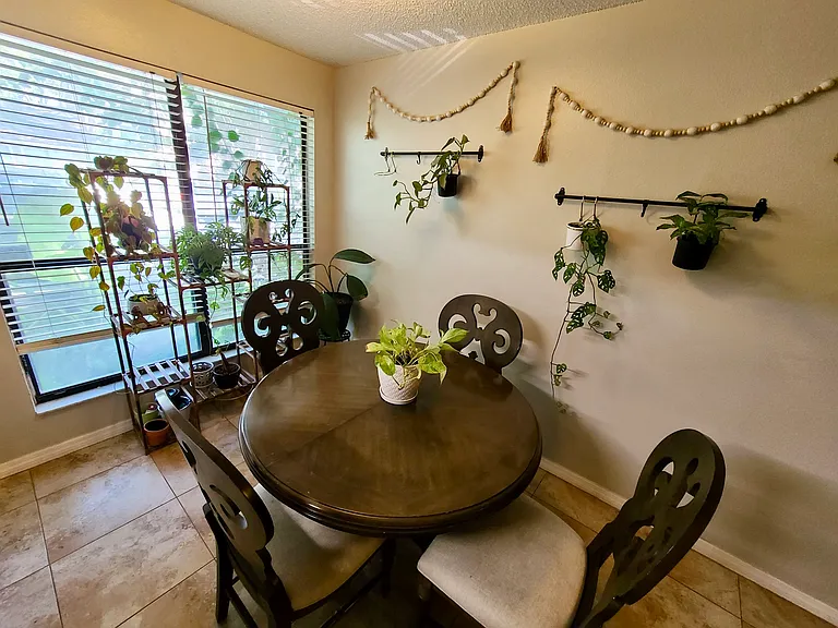 611 Casa Park Ct #D — Photo 6