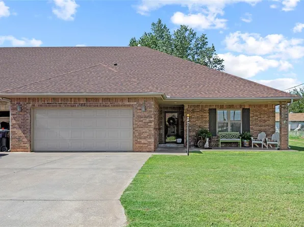 123 W 6th St, Hydro, OK 73048