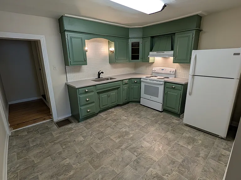 564 Broadway #1 — Photo 10