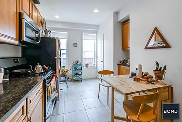 Rented by Bond New York