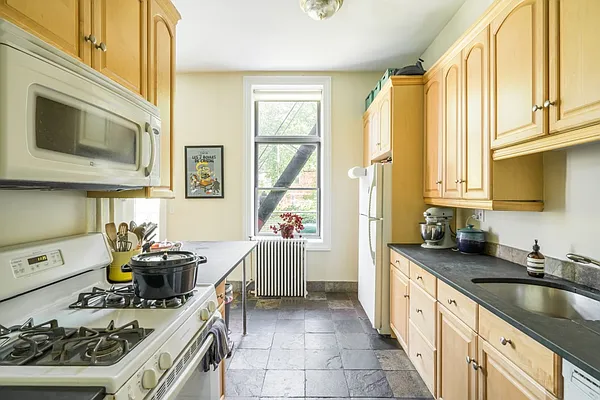 Rented by MNS | media 3