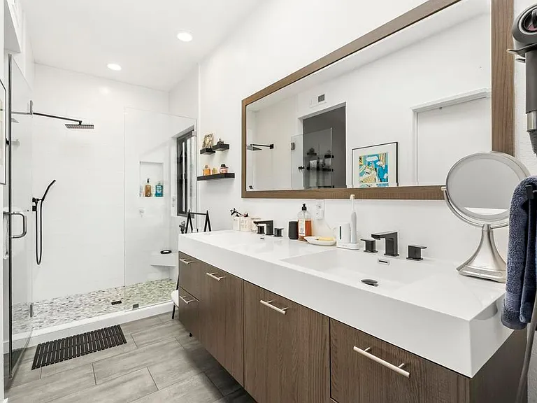 530 San Andres Dr — Photo 18