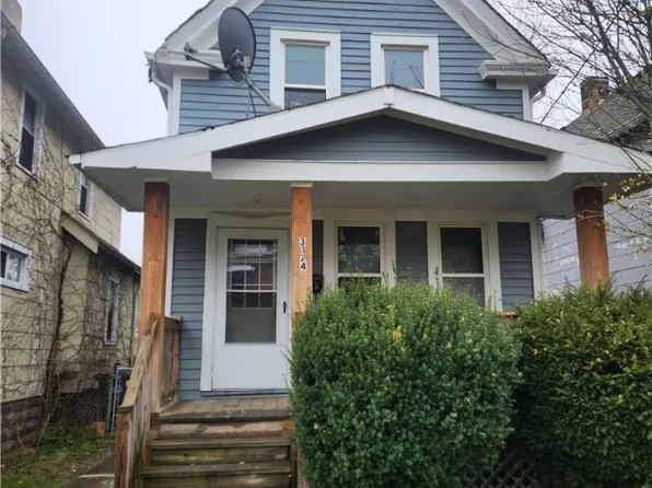 3174 W 105th St, Cleveland, OH 44111