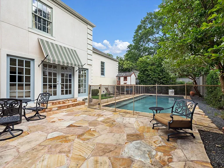 2510 Locke Ln — Photo 31