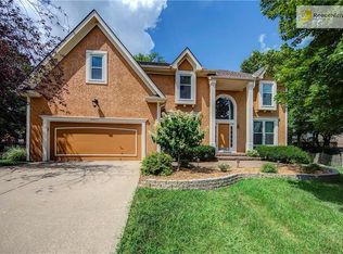 10812 W 128th Pl, Overland Park, KS 66213
