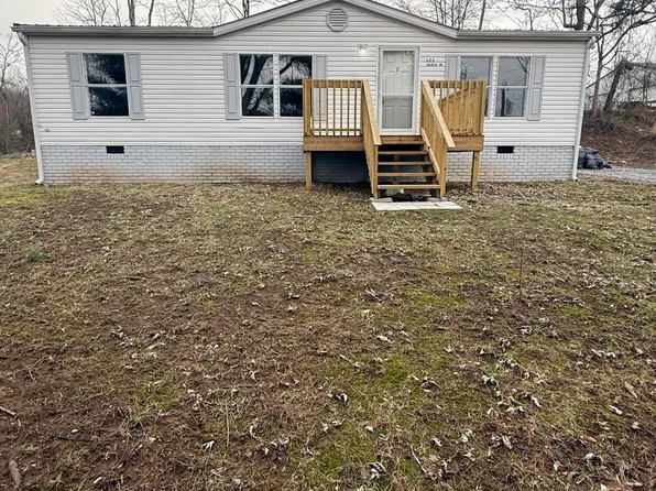 141 Pearl St, Pennington Gap, VA 24277