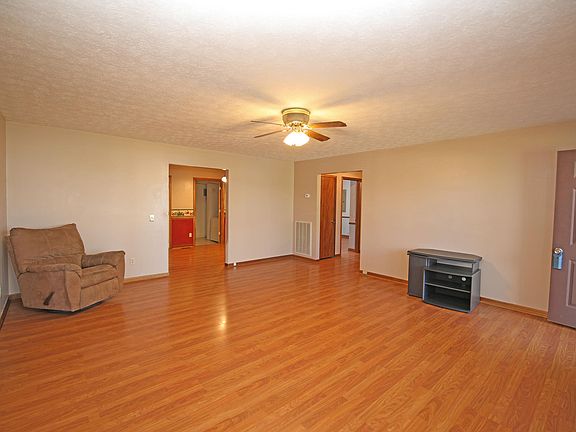 5th image of 213 Sequoyah Dr
