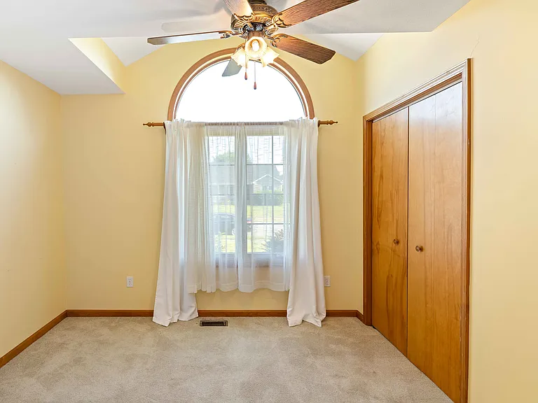 3442 Berkdale Dr — Photo 16
