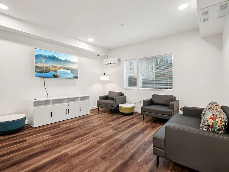 Cascara Apartments (CAS) — Photo 9