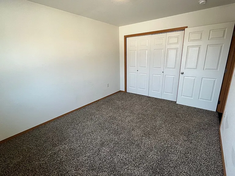 505 16th Ave NE #6 — Photo 10