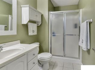 6221 N 129th Cir, Omaha, NE 68164