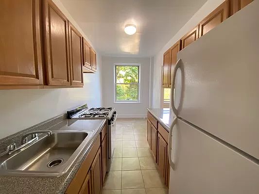 3rd image of 41-15 46th St #4M
