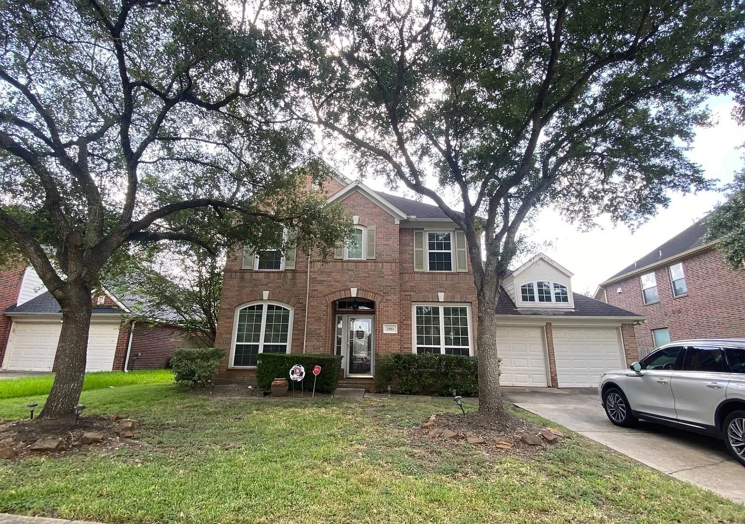 4 bed, 3.5 bath, 2831 sqft, $2,875 — Photo 2