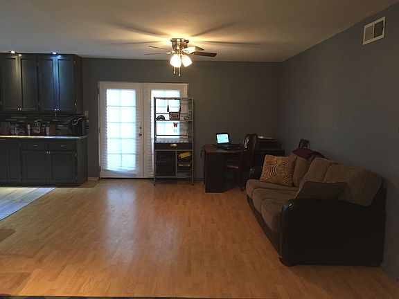 4th image of 537 Jefferson Ave