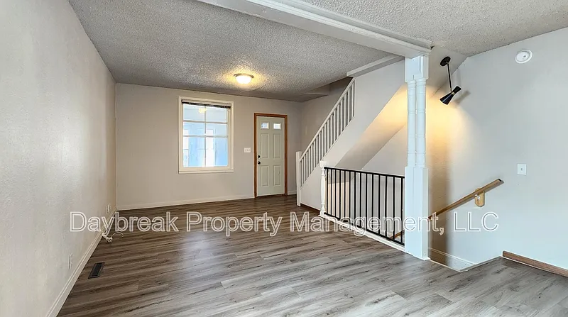 2 bed, 2.0 bath, 1224 sqft, $1,575 — Photo 2