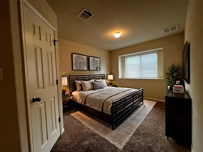 2708 Cottonwood Shores Dr — Photo 35