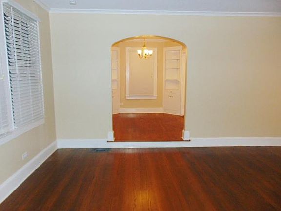 3rd image of 1104 Ockley Dr