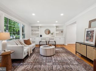 1848 Foxstone Dr, Vienna, VA 22182