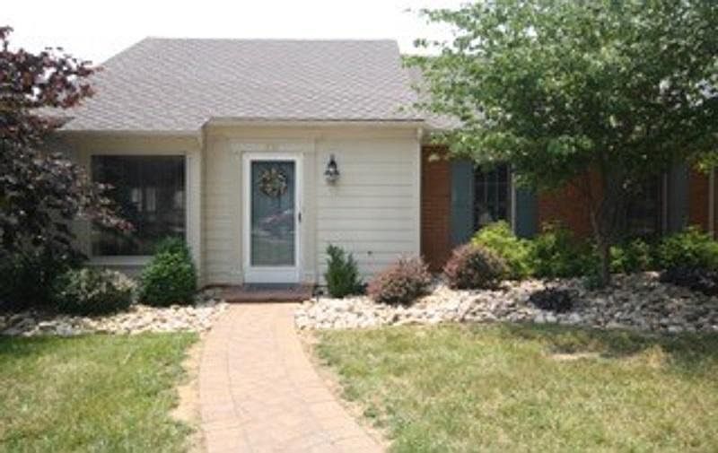 1st image of 861 Stonegate Ct