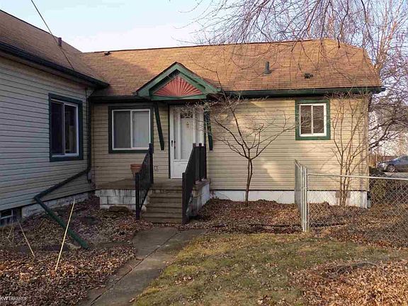 2nd image of 18540 Victor St