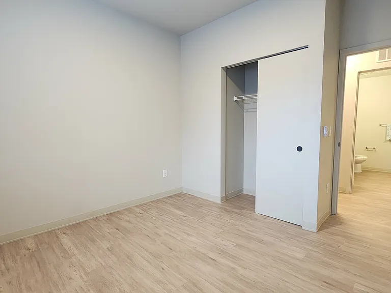 The Vicara Apartments & Townhomes — Photo 36