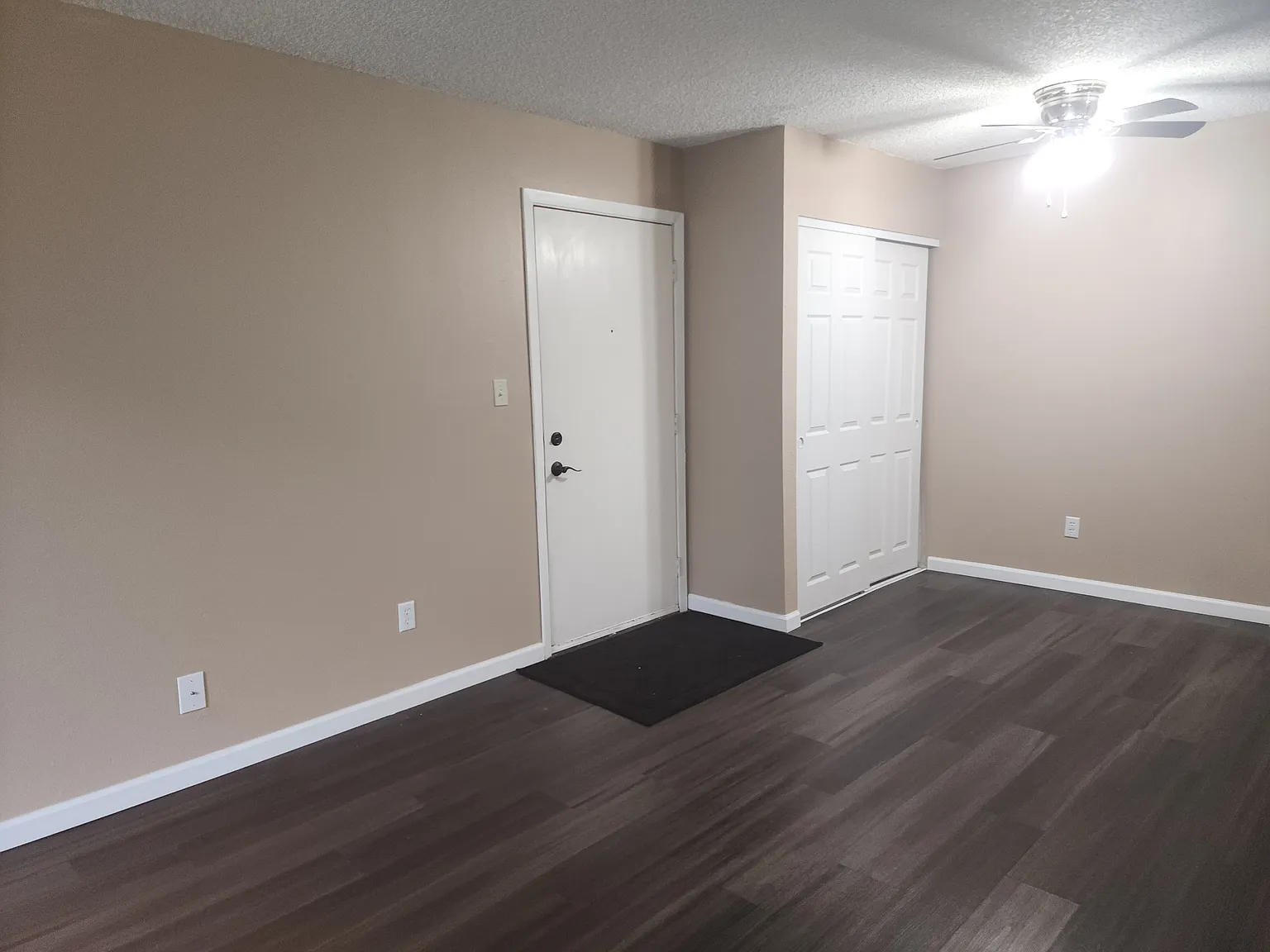 1 bed, 589 sqft, $1,150 — Photo 3