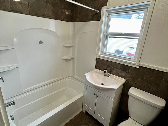 5th image of 64 Bacon St #2