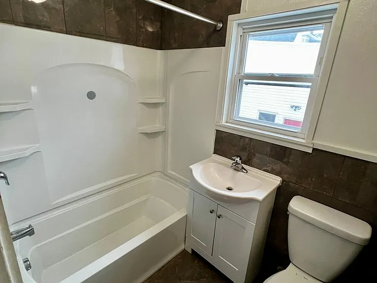 64 Bacon St — Photo 5
