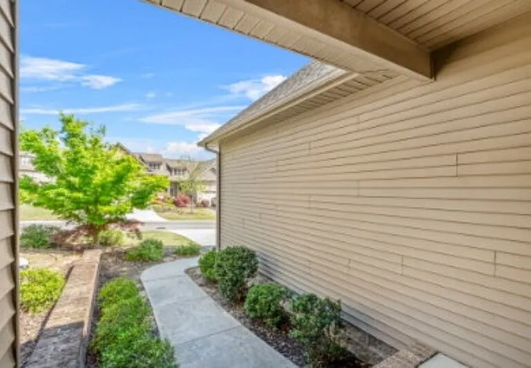 116 Cypress Cir — Photo 22