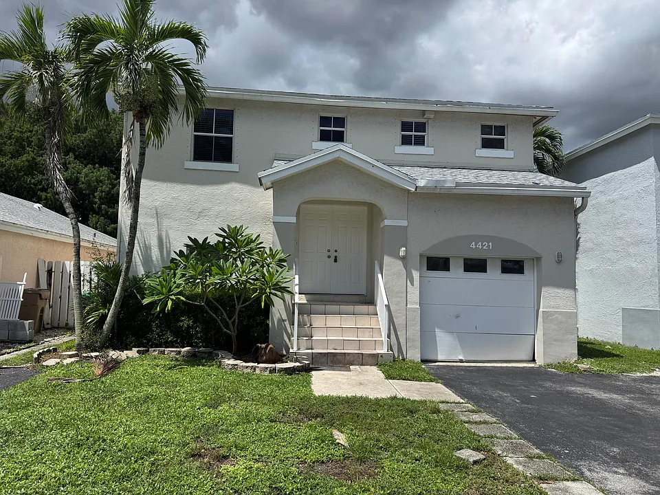 4421 SW 72nd Ter