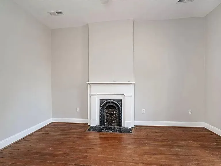 513 S Laurel St — Photo 5