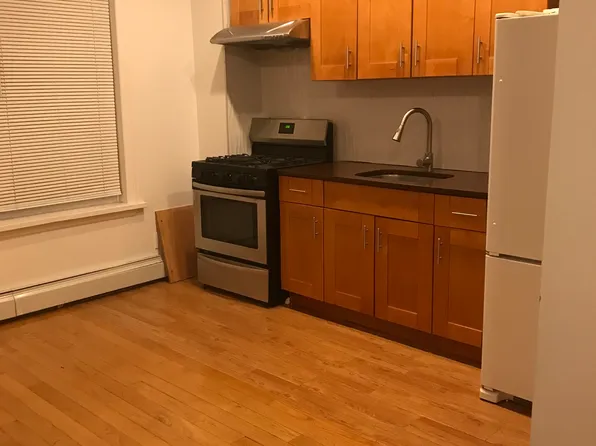 (undisclosed Address), Jamaica, NY 11432