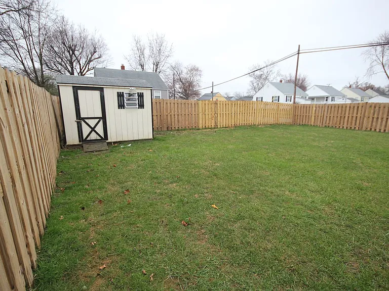 314 Old Post Rd — Photo 3