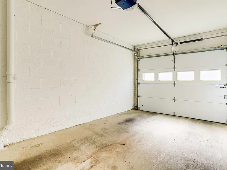 1706 S Edgewood St — Photo 31