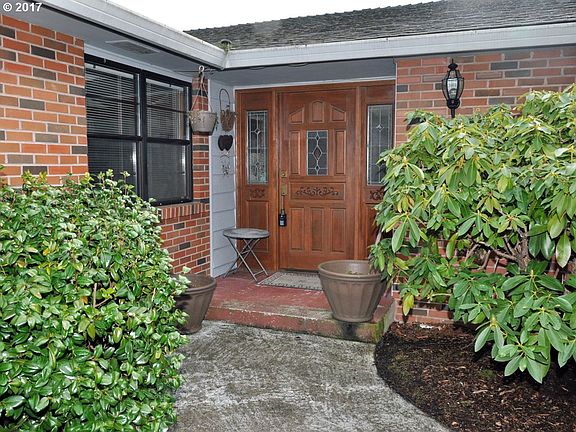2nd image of 21211 NE 99th St