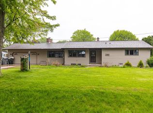 1400 Sunset Ln, Menasha, WI 54952