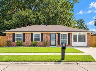 5083 Rochester Dr, Marrero, LA 70072