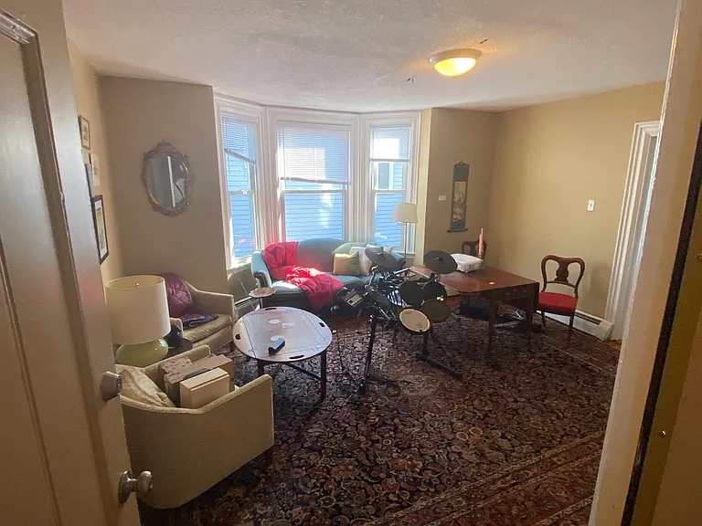34 Springfield St — Photo 2