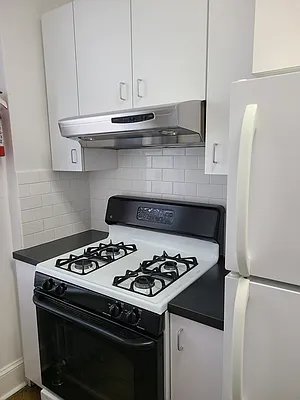 Rented by Astoria Park Realty Group Inc | media 6