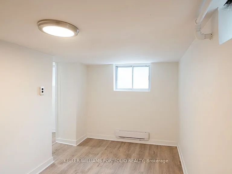 821 Gladstone Ave #LOWER — Photo 8