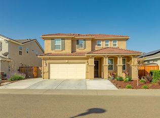 9992 Asilomar Ln, Elk Grove, CA 95757