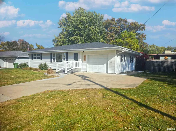 116 Glenridge Dr, East Peoria, IL 61611