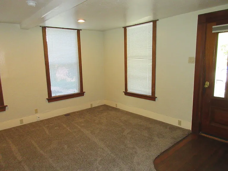 179 E Lincoln Ave — Photo 10