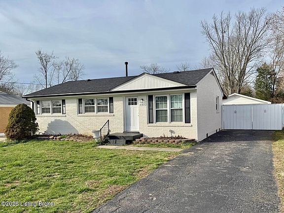 3rd image of 6303 Yellow Pine Dr