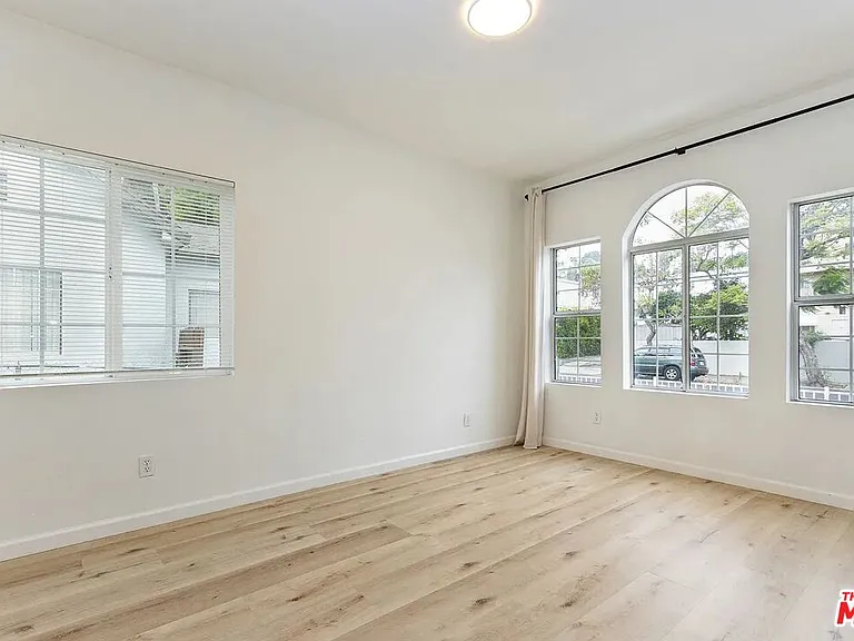 5934 Fayette St — Photo 15