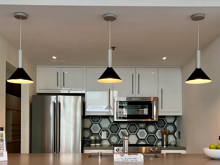 220 Lombard St #116 — Photo 10