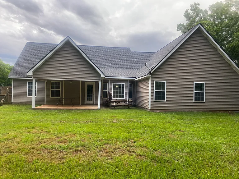 233 Grove Ln — Photo 10