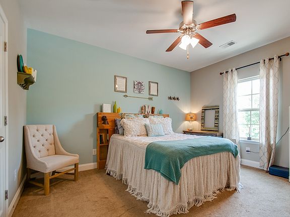 4th image of 521 Harpeth Park Dr