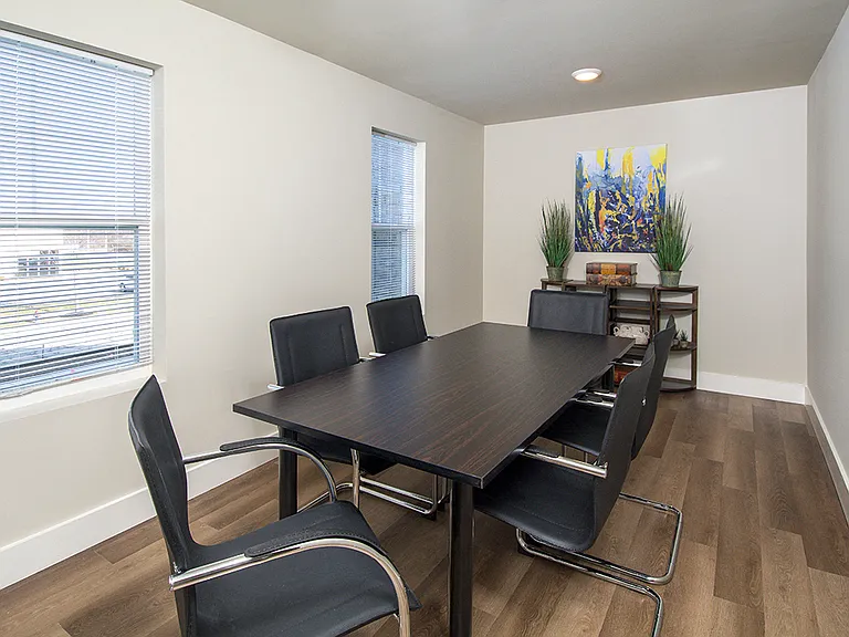 Residences at Maple Glen — Photo 18