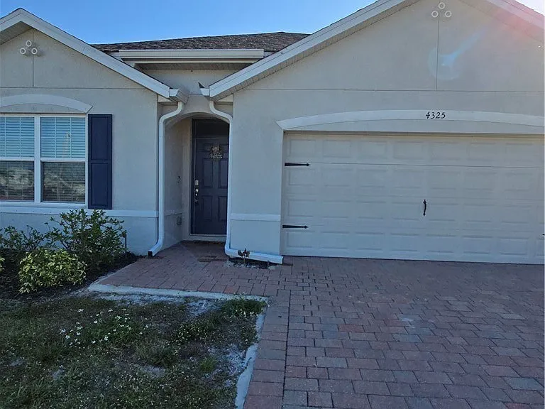 4325 SW 7th Ave — Photo 3